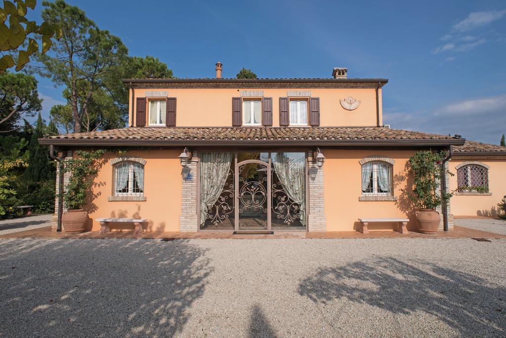 포지오베르니 Il Poggianino B&B 외부 사진