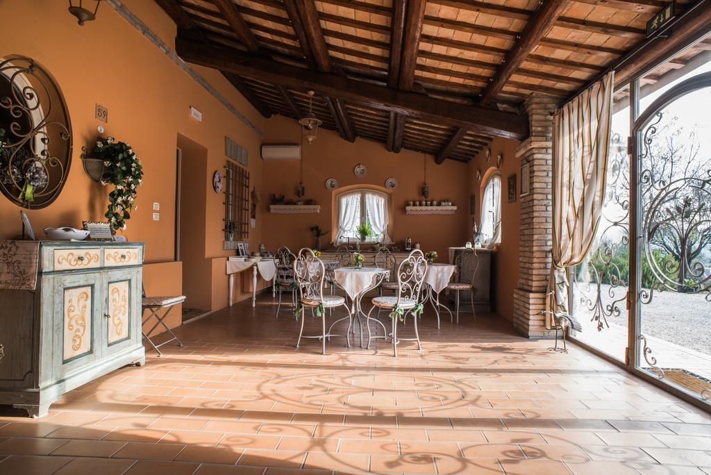 포지오베르니 Il Poggianino B&B 외부 사진