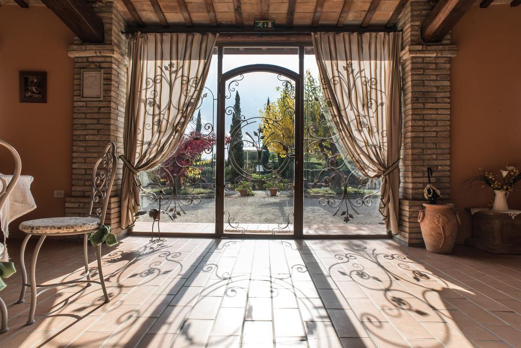 포지오베르니 Il Poggianino B&B 외부 사진