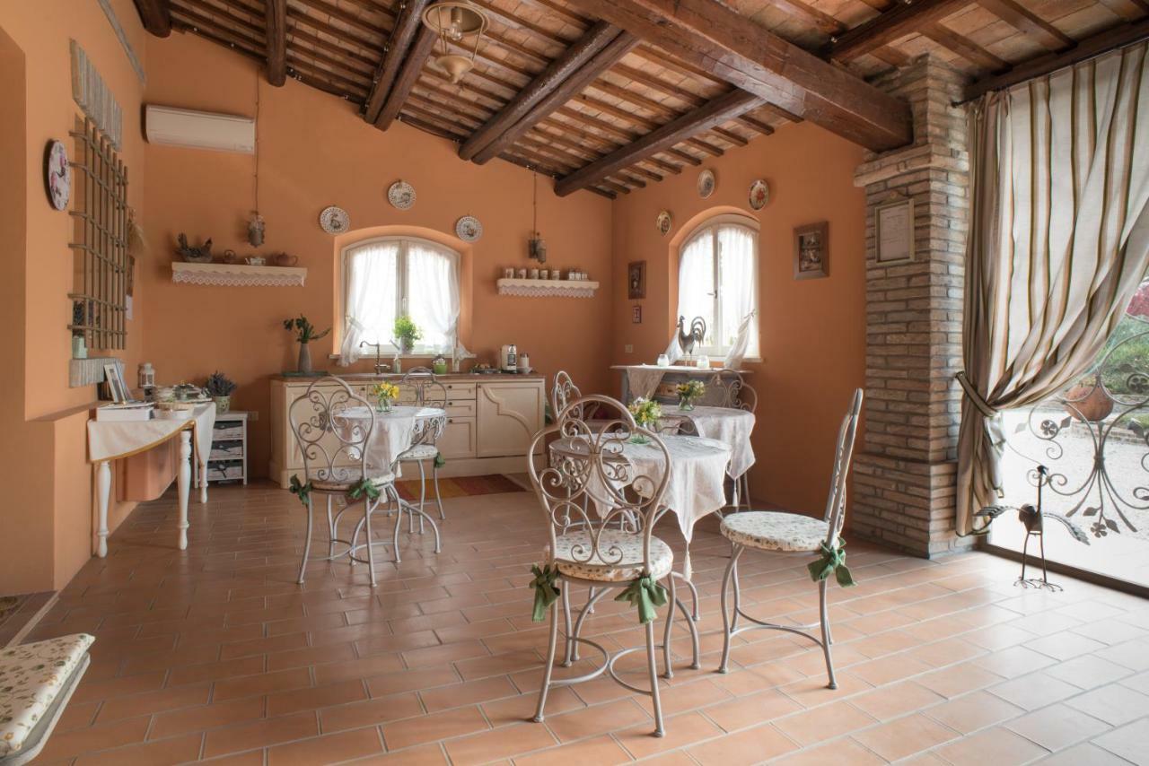 포지오베르니 Il Poggianino B&B 외부 사진