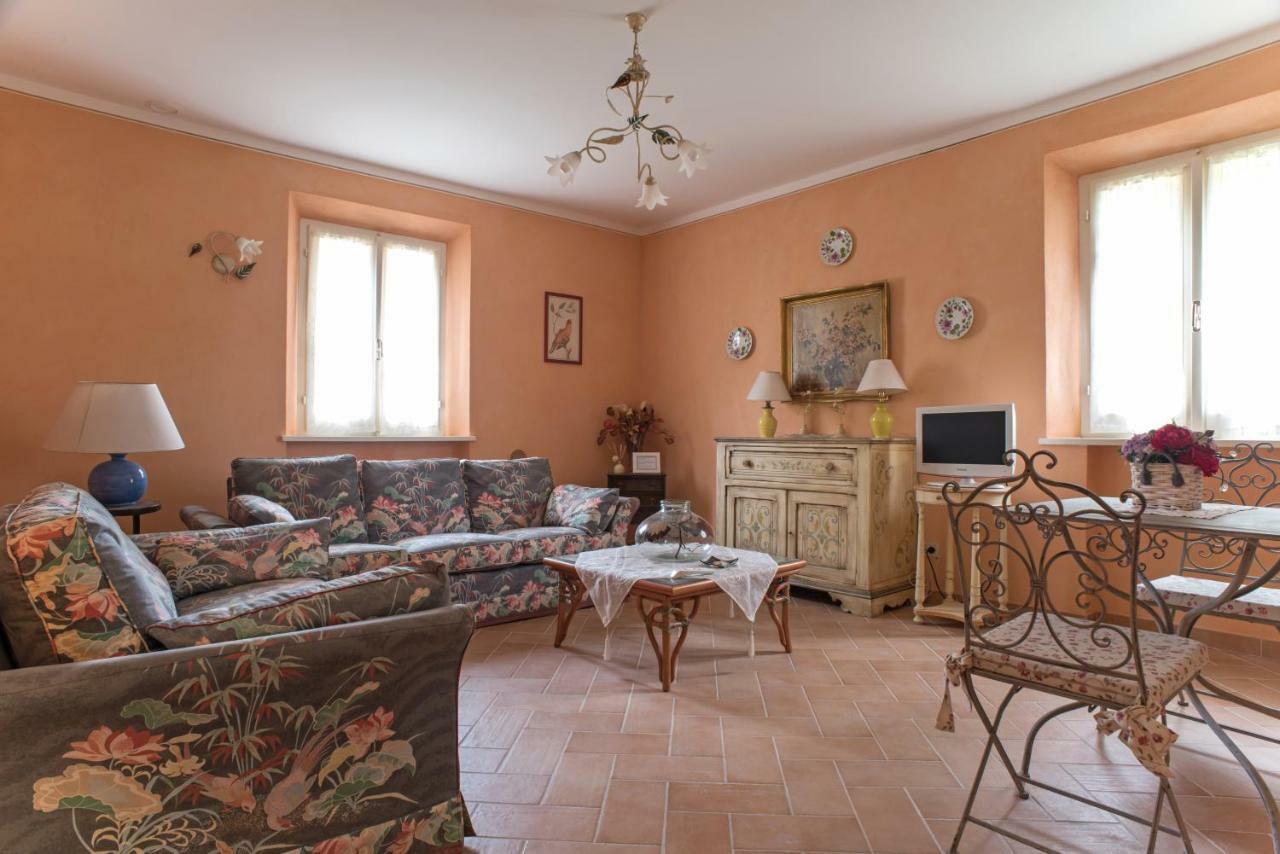 포지오베르니 Il Poggianino B&B 외부 사진